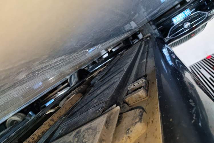 Used Mercedes-Benz E-Class 2017 E 200 L 4MATIC Right Side Sill
