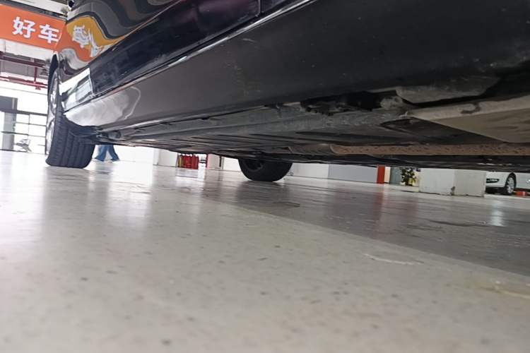 Used Mercedes-Benz E-Class 2017 E 200 L 4MATIC Right Side Sill