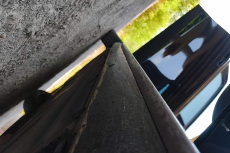 Used Mercedes-Benz E-Class 2017 E 300 L Sport Luxury Edition Right Side Sill