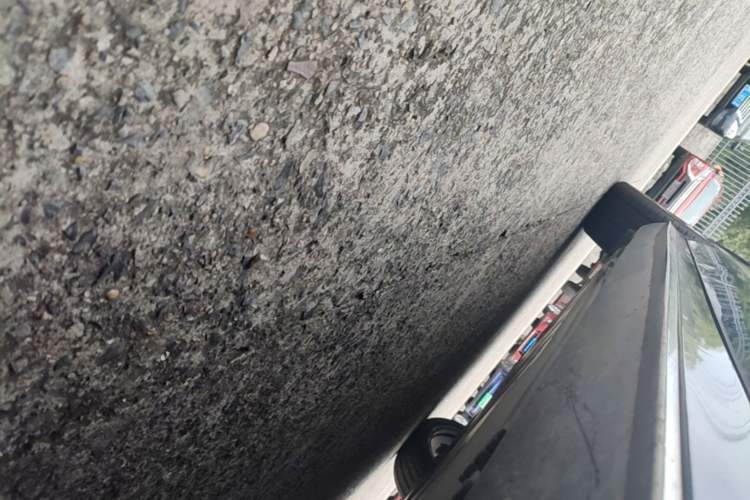 Used Mercedes-Benz E-Class 2017 E 300 L Sport Luxury Edition Right Side Sill