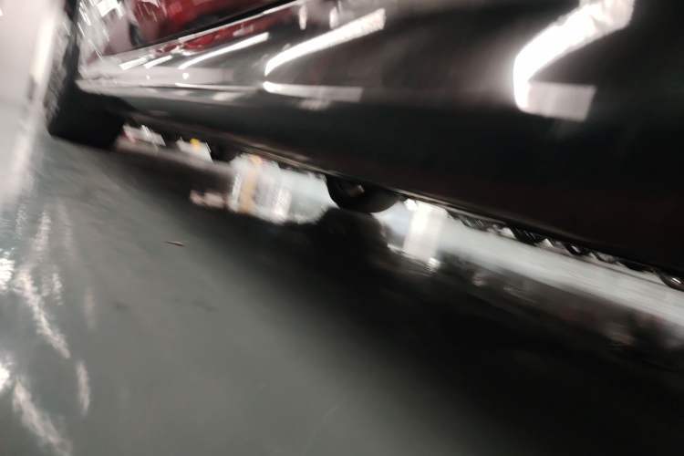 Used Mercedes-Benz E-Class 2017 E 200 Coupe Right Side Sill