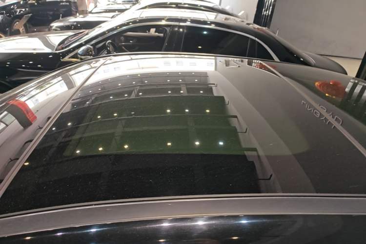 Used Mercedes-Benz E-Class 2017 E 300 L Luxury Model Roof