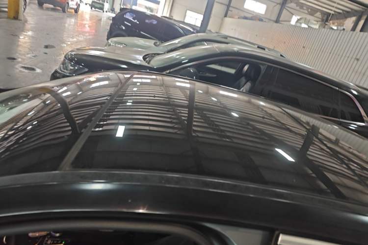 Used Mercedes-Benz E-Class 2017 E 300 L Luxury Model Roof
