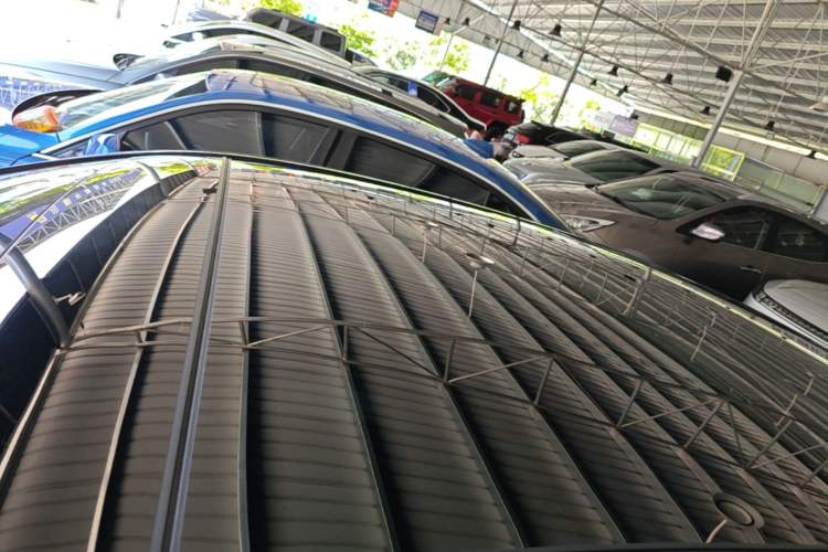 Used Mercedes-Benz E-Class 2017 E 300 L Luxury Model Roof