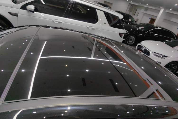 Used Mercedes-Benz E-Class 2017 Restyled E 300 Sport Edition Roof