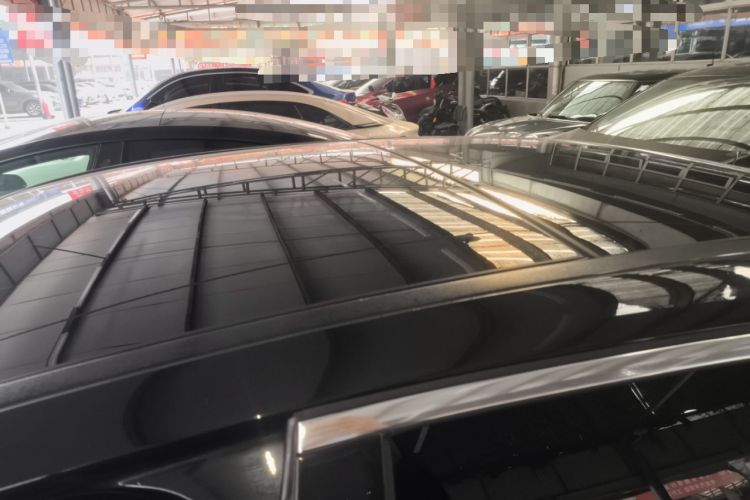 Used Mercedes-Benz E-Class 2017 E 300 L Luxury Model Roof