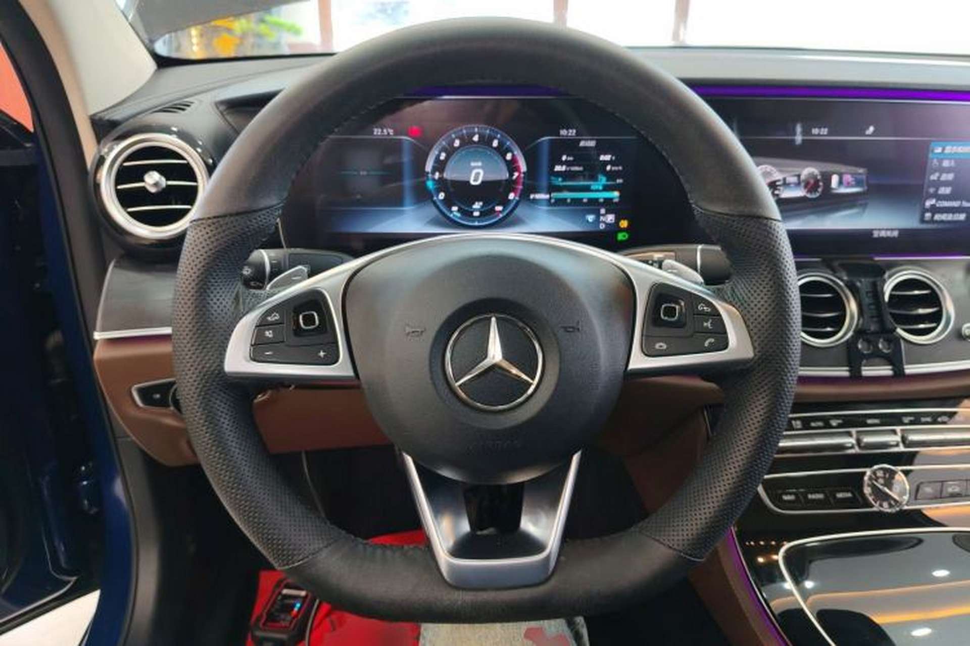 Used Mercedes-Benz E-Class 2017 E 300 L Sport Luxury Edition Steering Wheel