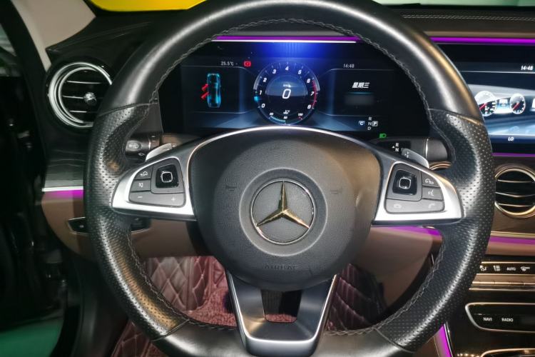 Used Mercedes-Benz E-Class 2017 E 300 L Sport Luxury Edition Steering Wheel