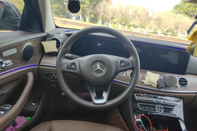 Used Mercedes-Benz E-Class 2017 E 300 L Luxury Model Steering Wheel
