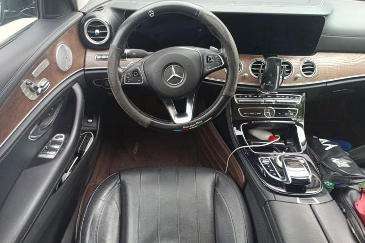 Used Mercedes-Benz E-Class 2017 E 320 L 4MATIC Steering Wheel