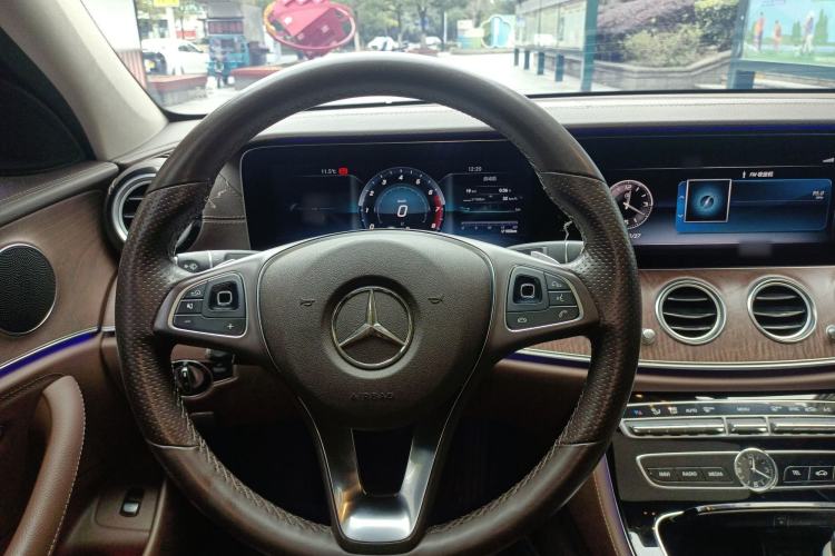 Used Mercedes-Benz E-Class 2017 E 300 L Luxury Model Steering Wheel