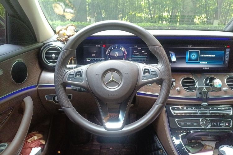 Used Mercedes-Benz E-Class 2017 E 300 L Luxury Model Steering Wheel