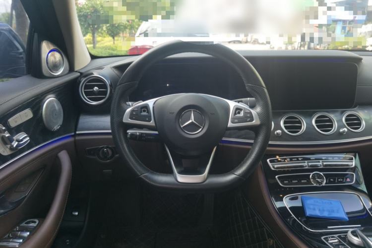 Used Mercedes-Benz E-Class 2017 E 300 L Sport Luxury Edition Steering Wheel