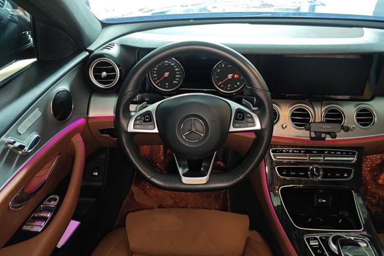 Used Mercedes-Benz E-Class 2017 E 200 Sport 4MATIC Steering Wheel