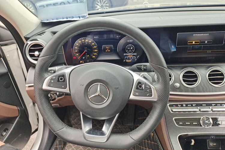 Used Mercedes-Benz E-Class 2017 E 300 L Sport Luxury Edition Steering Wheel