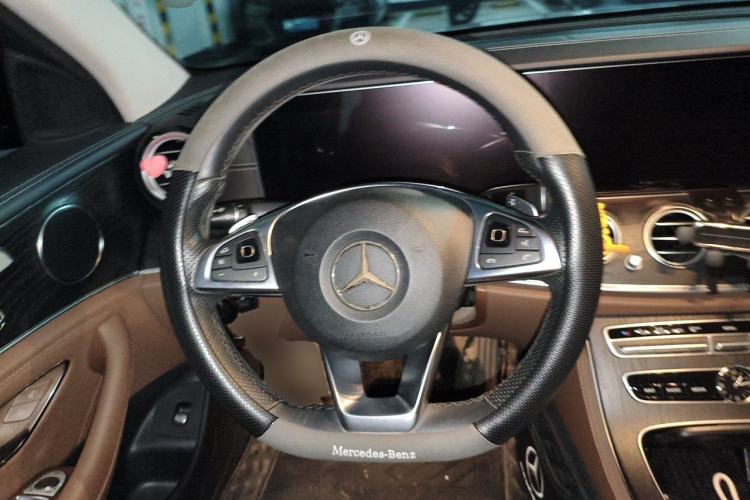 Used Mercedes-Benz E-Class 2017 E 300 L Sport Luxury Edition Steering Wheel