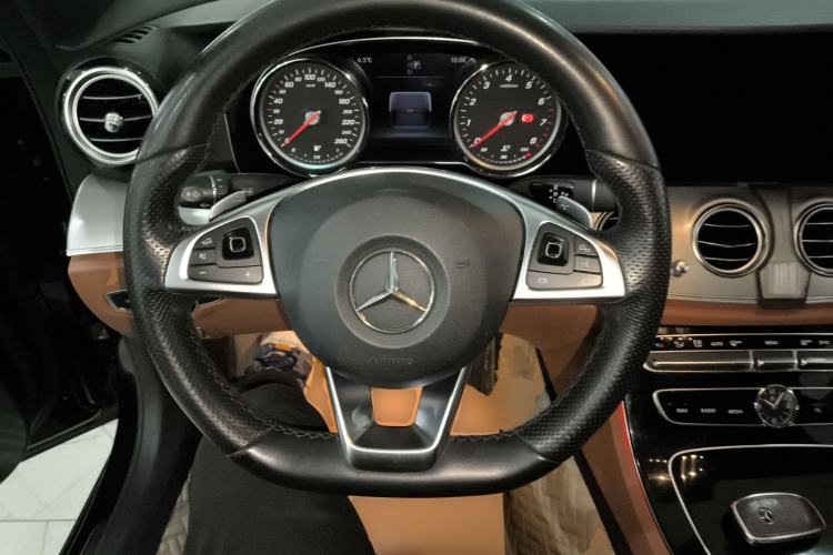 Used Mercedes-Benz E-Class 2017 E 200 Sport 4MATIC Steering Wheel