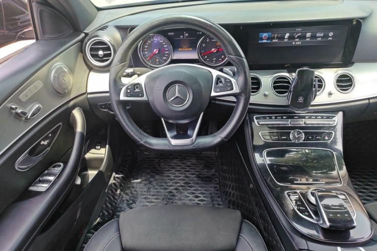 Used Mercedes-Benz E-Class 2017 E 200 Sport 4MATIC Steering Wheel