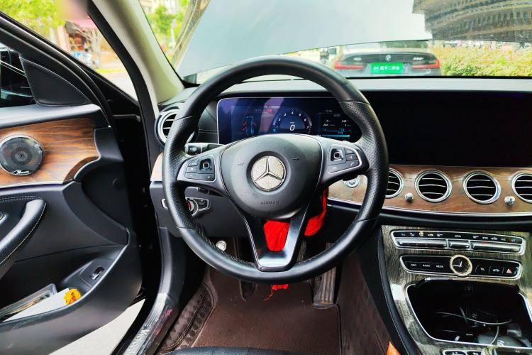 Used Mercedes-Benz E-Class 2017 E 300 L Luxury Model Steering Wheel