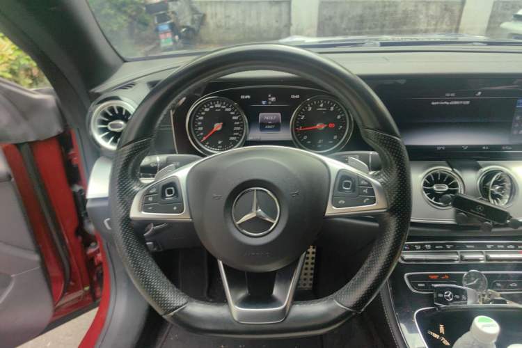 Used Mercedes-Benz E-Class 2017 E 300 Coupe Steering Wheel