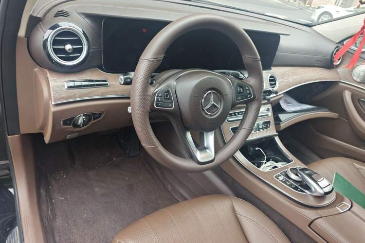 Used Mercedes-Benz E-Class 2017 E 300 L Luxury Model Steering Wheel