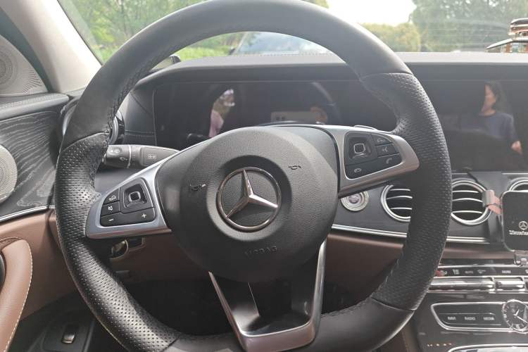 Used Mercedes-Benz E-Class 2017 E 300 L Sporty and Stylish Model Steering Wheel