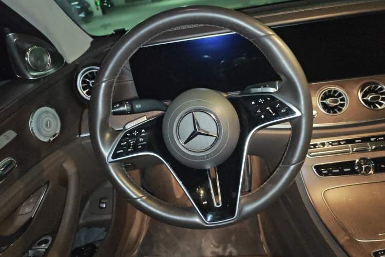 Used Mercedes-Benz E-Class 2017 E 300 L Luxury Model Steering Wheel