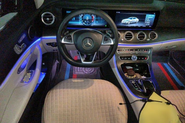 Used Mercedes-Benz E-Class 2017 E 300 L Sport Luxury Edition Steering Wheel
