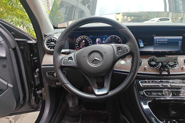 Used Mercedes-Benz E-Class 2017 E 200 L 4MATIC Steering Wheel