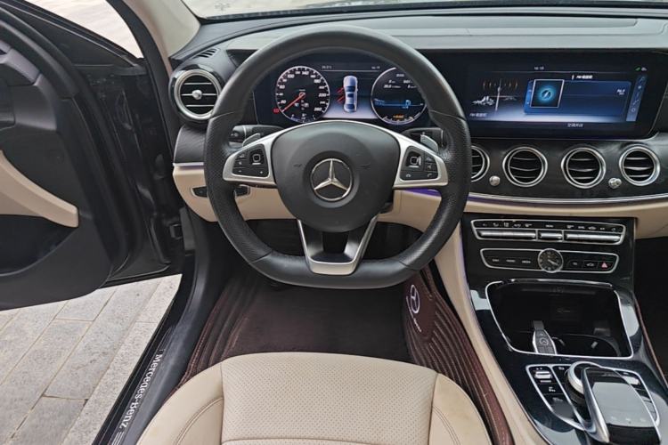Used Mercedes-Benz E-Class 2017 E 300 L Sport Luxury Edition Steering Wheel