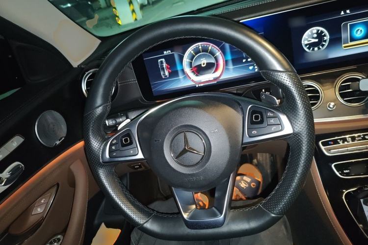 Used Mercedes-Benz E-Class 2017 E 300 L Sport Luxury Edition Steering Wheel