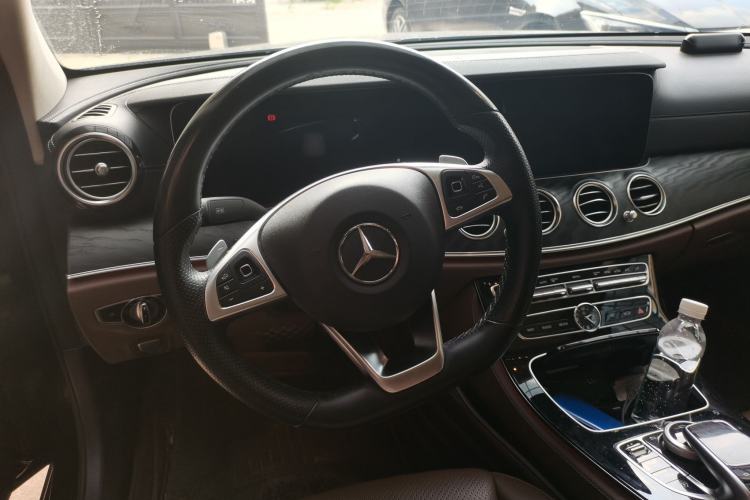 Used Mercedes-Benz E-Class 2017 E 300 L Sport Luxury Edition Steering Wheel