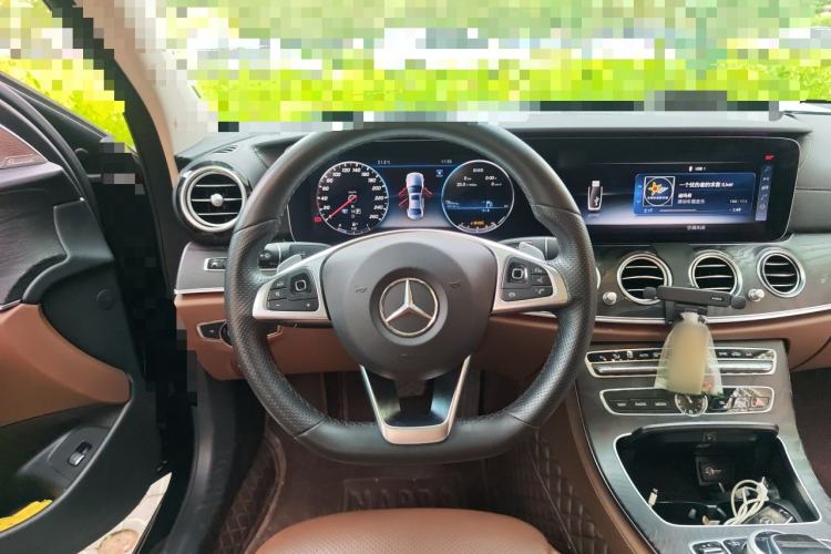 Used Mercedes-Benz E-Class 2017 E 300 L Sport Luxury Edition Steering Wheel
