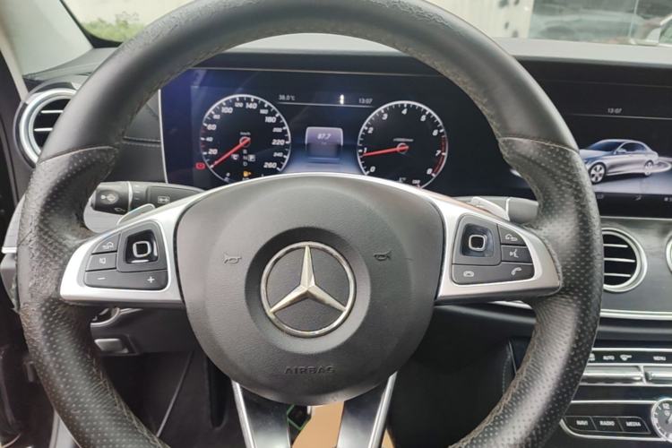 Used Mercedes-Benz E-Class 2017 E 300 L Sport Luxury Edition Steering Wheel