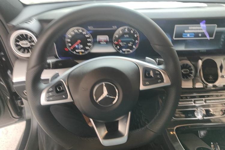 Used Mercedes-Benz E-Class 2017 Restyled E 300 Sport Edition Steering Wheel