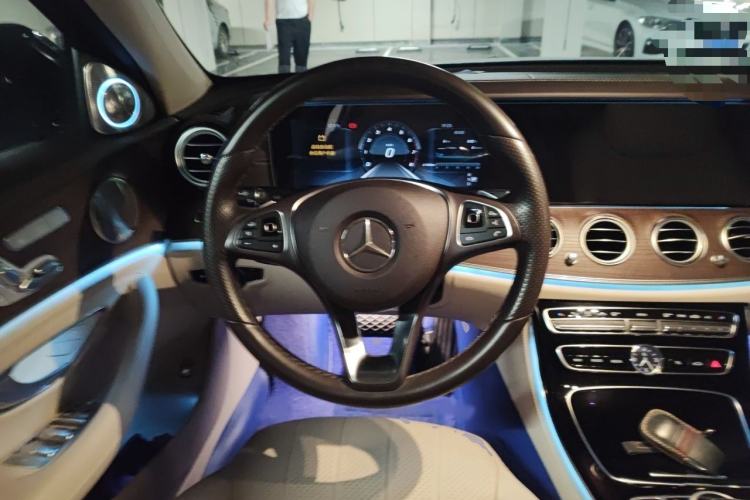 Used Mercedes-Benz E-Class 2017 E 320 L 4MATIC Steering Wheel
