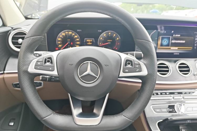 Used Mercedes-Benz E-Class 2017 E 300 L Sport Luxury Edition Steering Wheel
