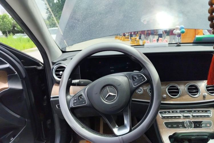 Used Mercedes-Benz E-Class 2017 E 300 L Sporty and Stylish Model Steering Wheel