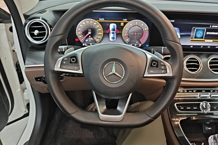 Used Mercedes-Benz E-Class 2017 E 300 L Sport Luxury Edition Steering Wheel