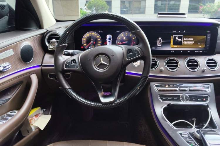 Used Mercedes-Benz E-Class 2017 E 300 L Luxury Model Steering Wheel