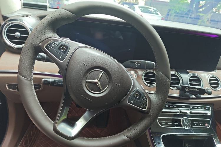 Used Mercedes-Benz E-Class 2017 E 300 L Sporty and Stylish Model Steering Wheel