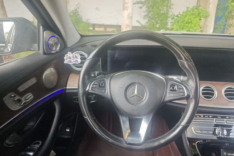 Used Mercedes-Benz E-Class 2017 E 200 L 4MATIC Steering Wheel
