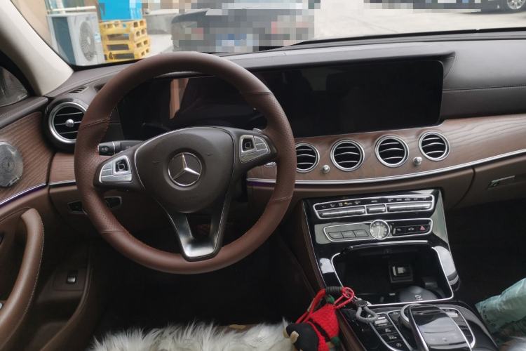 Used Mercedes-Benz E-Class 2017 E 300 L Luxury Model Steering Wheel