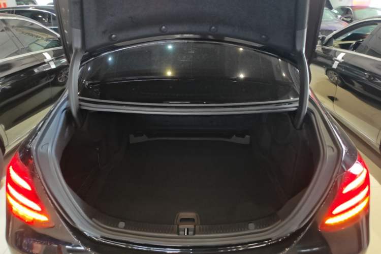 Used Mercedes-Benz E-Class 2017 E 300 L Luxury Model Trunk