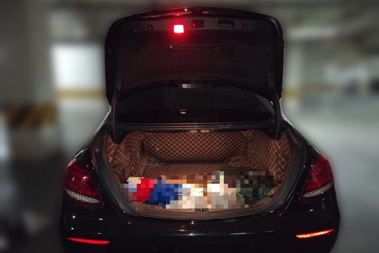 Used Mercedes-Benz E-Class 2017 E 200 L 4MATIC Trunk