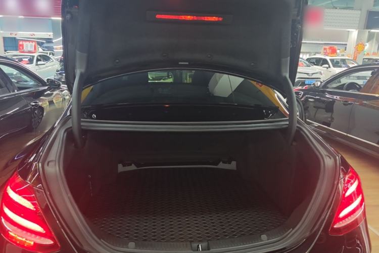 Used Mercedes-Benz E-Class 2017 E 320 L 4MATIC Trunk