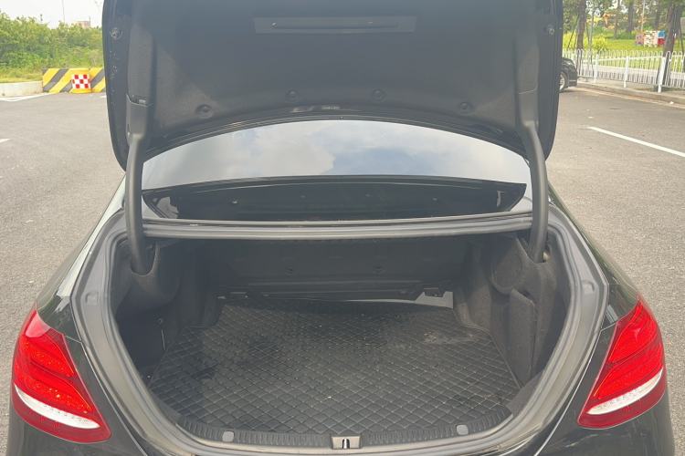 Used Mercedes-Benz E-Class 2017 E 300 L Sport Luxury Edition Trunk