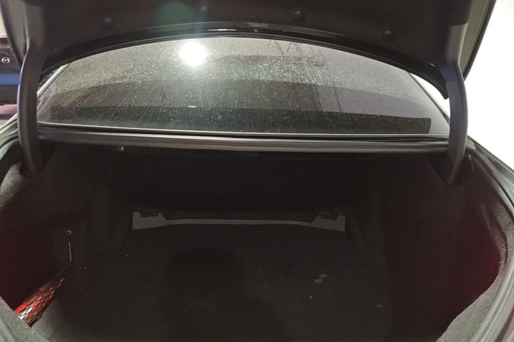 Used Mercedes-Benz E-Class 2017 E 300 L Sport Luxury Edition Trunk