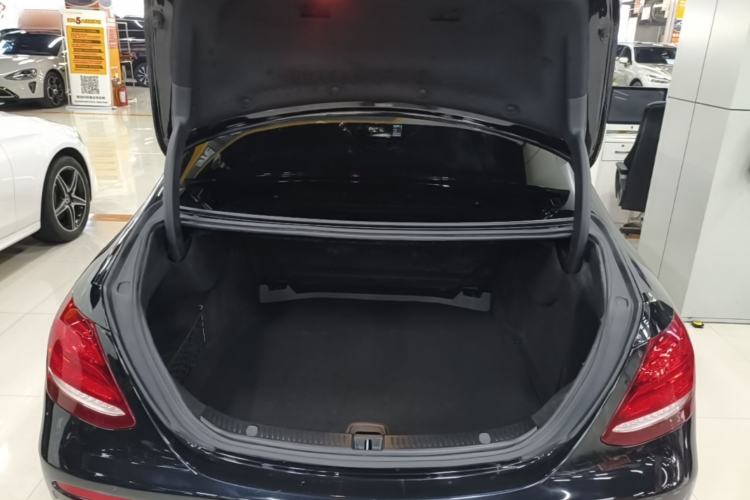 Used Mercedes-Benz E-Class 2017 E 300 L Sporty and Stylish Model Trunk