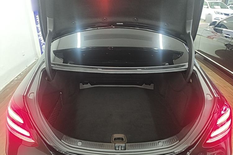 Used Mercedes-Benz E-Class 2017 E 320 L Sport 4MATIC Trunk